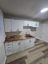 Building Photo - 7545 Brickyard Rd