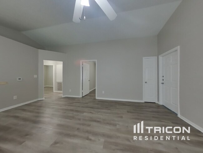 Foto del edificio - 3211 Kelling St