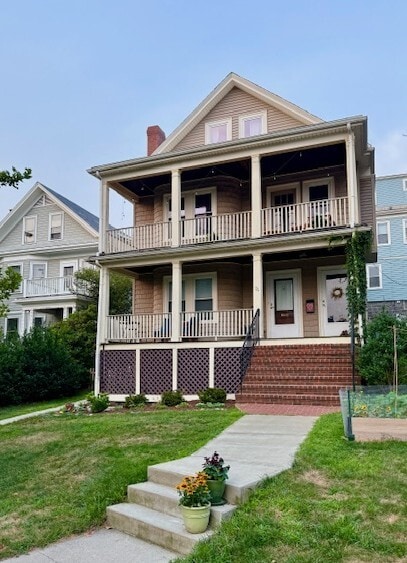 Front of house - note separate entrance - 76 Powder House Blvd