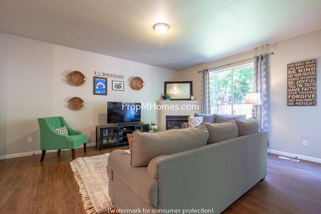 Building Photo - 21125 SW Ladyfern Dr