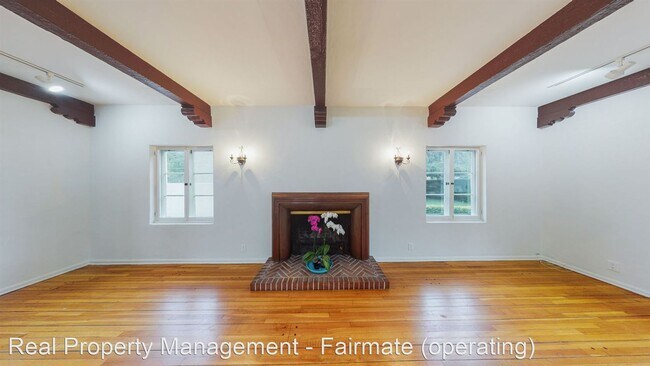 Building Photo - 5 br, 4.5 bath House - 557 San Marino Ave