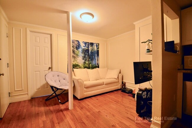 Foto del edificio - 238 Everett St