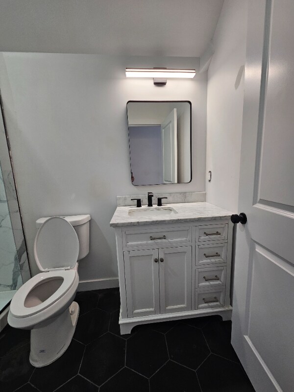 90 Shrewsbury Ave Unit 2B, Red Bank, NJ 07701 Room for Rent in Red