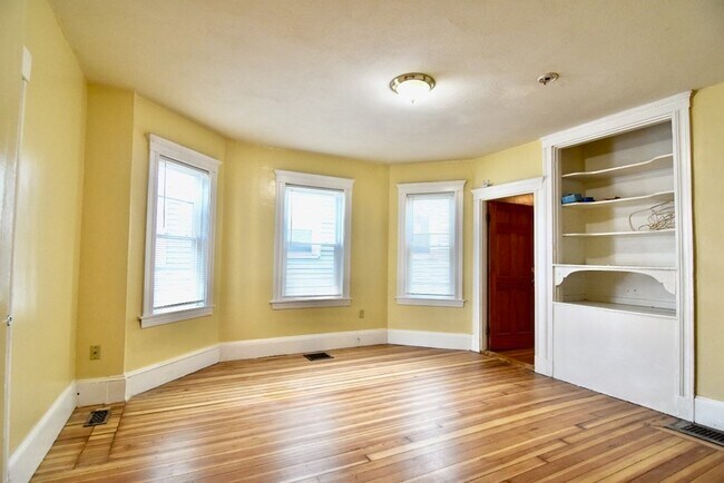 Foto del edificio - 8 Ridgewood St