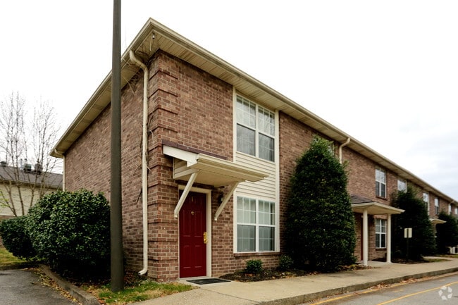 Foto del edificio - Auburn Place Town And Garden Homes