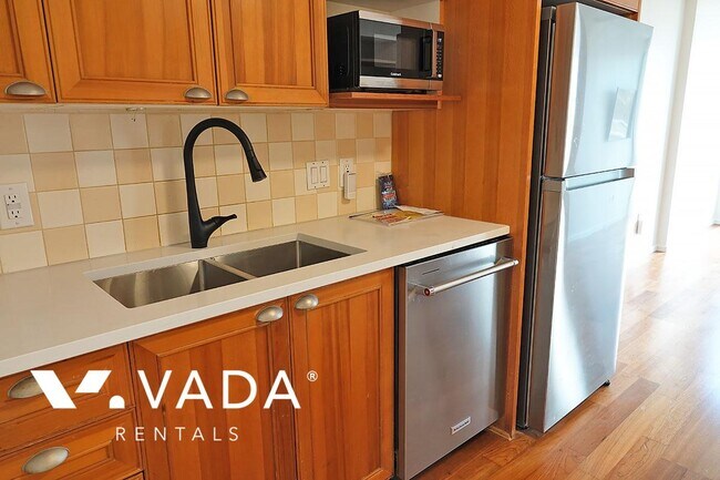 Building Photo - The Park 1 BR APT Rental 503-1723 Alberni St Vancouver: VADA