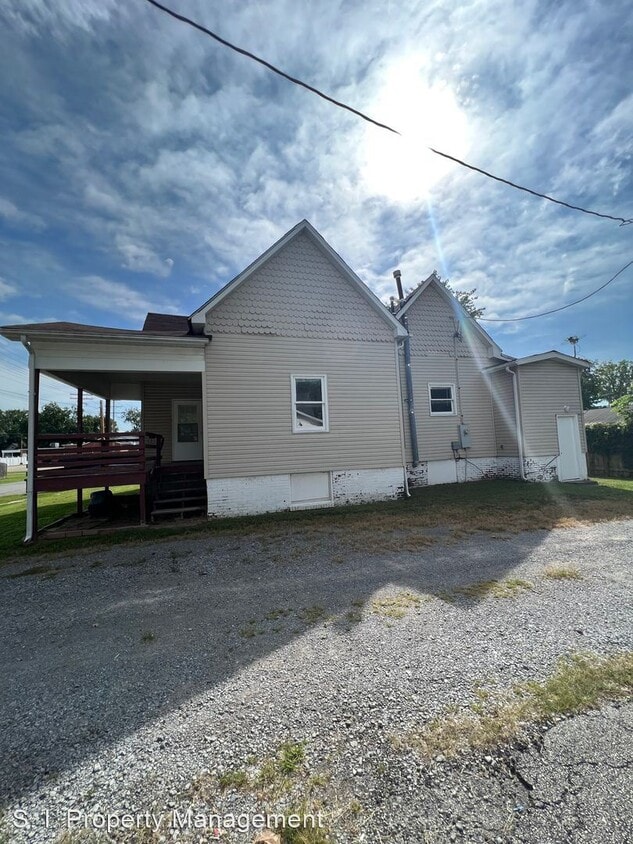 Primary Photo - 3 br, 1 bath House - 207 W Goodall