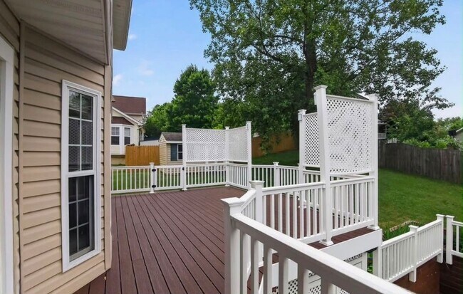 Foto del edificio - 37 Thornberry Ln
