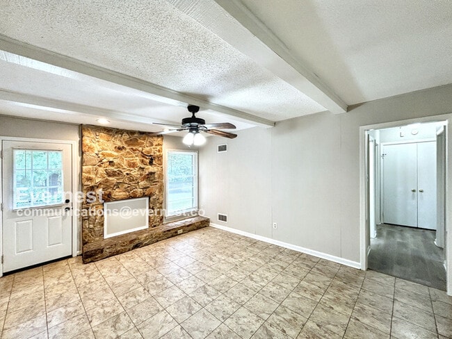 Building Photo - 3606 Clearbrook St