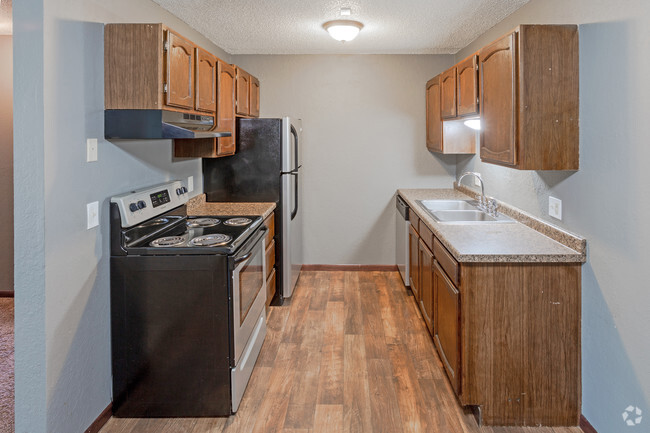 2BR, 1BA - Village Northway