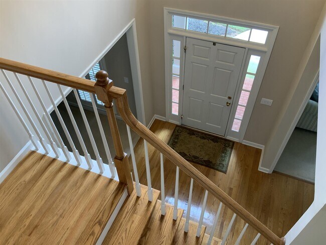 Building Photo - 320 Overhill Bend