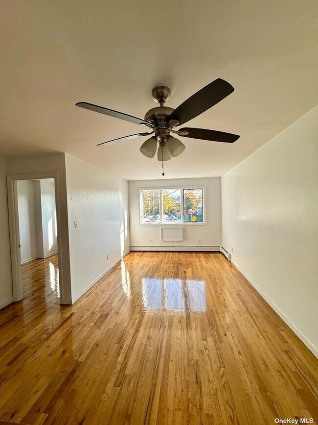 Foto del edificio - 137-08 Centreville St