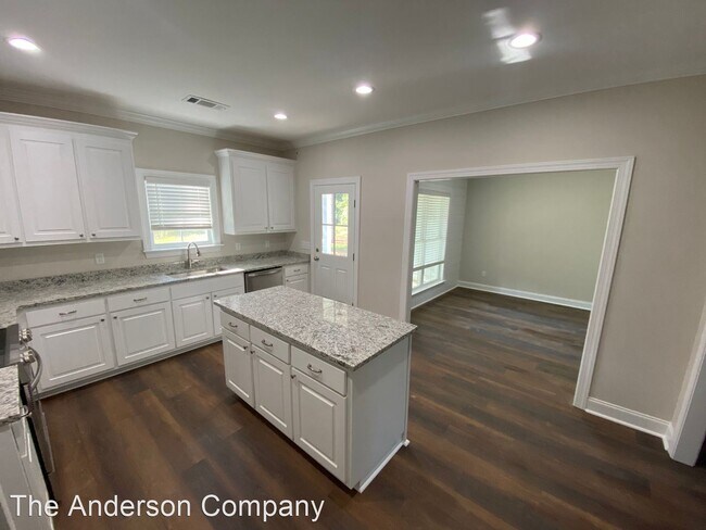 Building Photo - 4 br, 2 bath House - 3430 Bellingham Lane