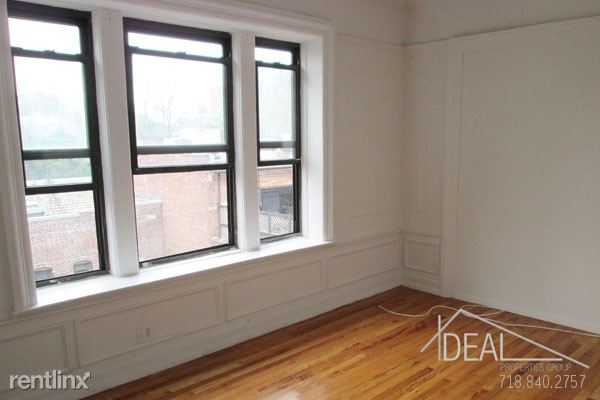 Primary Photo - 280 Washington Ave