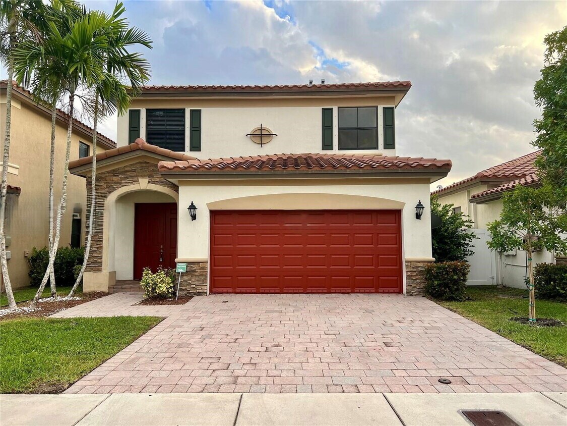 Photo - 3546 West 86th Terrace, Hialeah, FL 33018 - 4 BR 3.5 BA Single-Family Home
