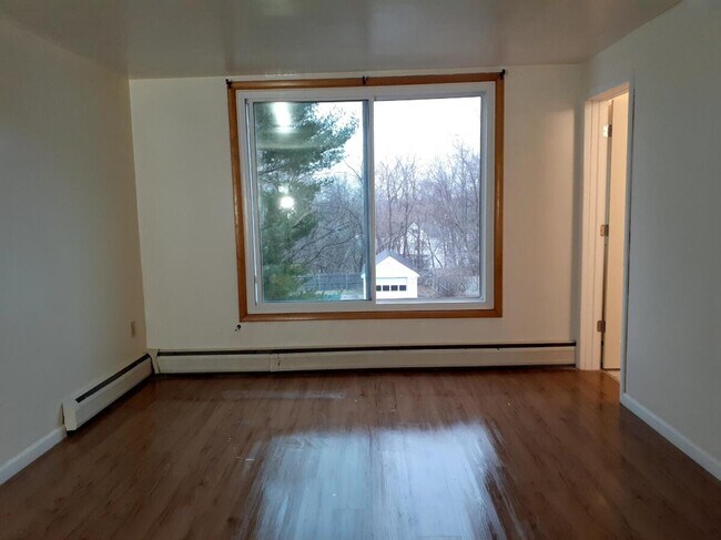 Sala de estar - 610 Pawling Ave