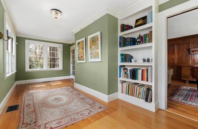 Building Photo - 691 Boylston St