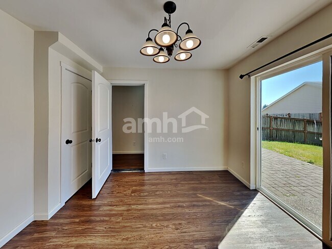 Foto del edificio - 19922 98th Ave E