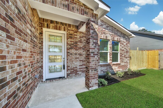Building Photo - 7611 Athlone Dr