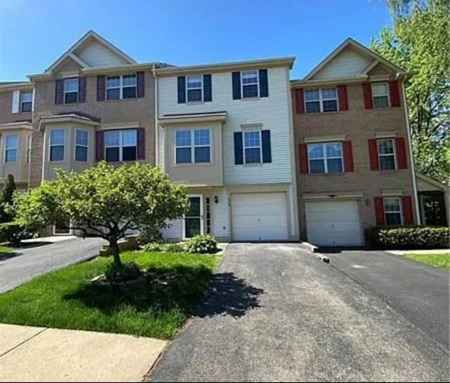 Building Photo - 104 Hillvue Dr