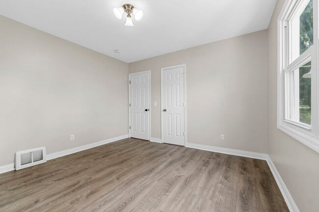 Building Photo - 7715 Horatio Dr