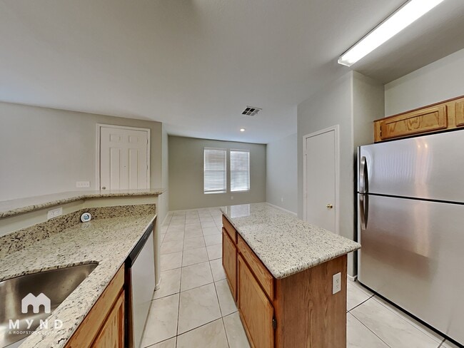 Building Photo - 2500 Birds Nest Cactus Ct