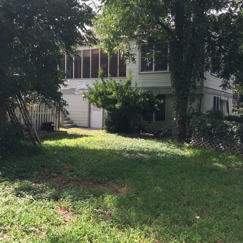 Foto principal - 1214 W Twohig Ave