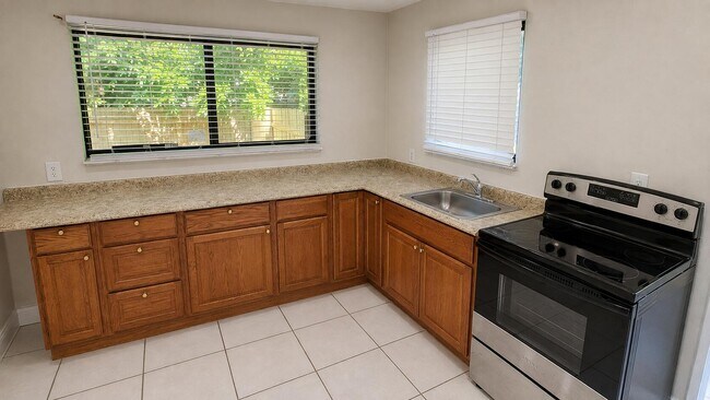 Foto del edificio - 6220 SW 27th St