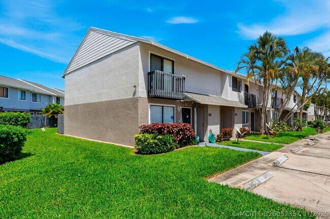 Foto del edificio - 2305 Seaside Dr