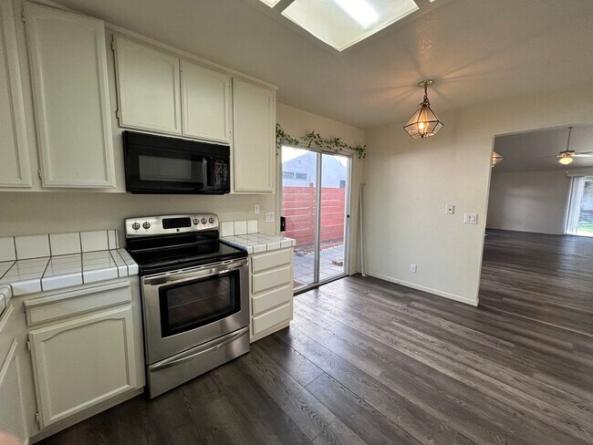 Foto del edificio - 1887 Shadow Park Dr