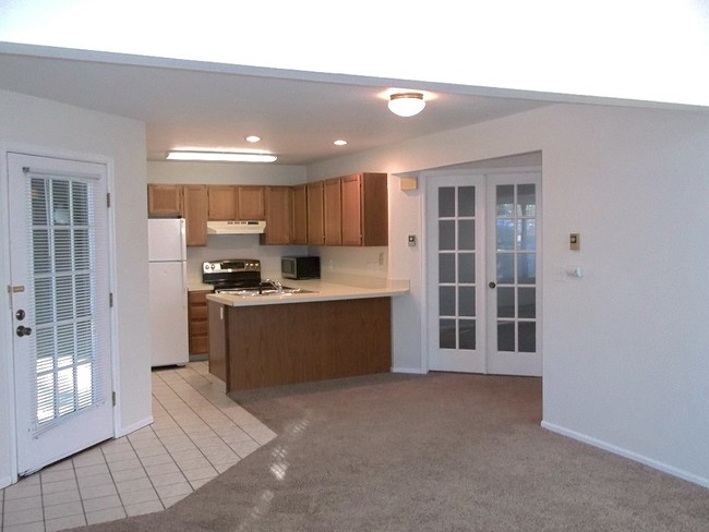 Building Photo - 3565 Windmill Dr