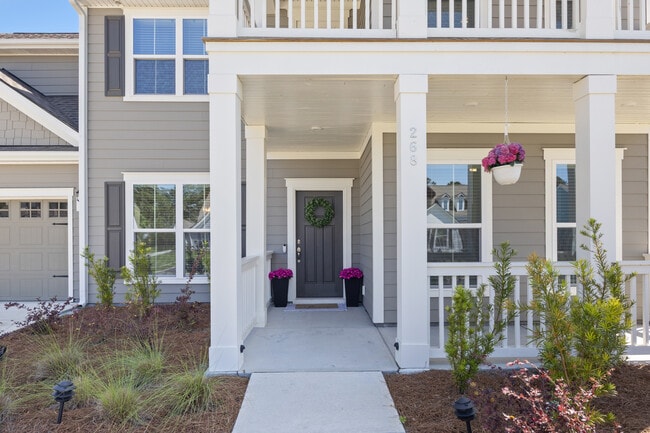 Building Photo - 268 Heron Creek Dr