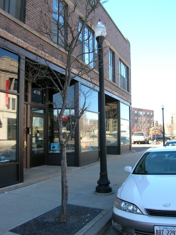 Foto del edificio - 412 Pleasant St
