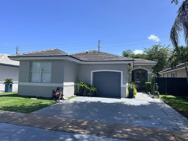 Primary Photo - 16070 SW 71st Terrace