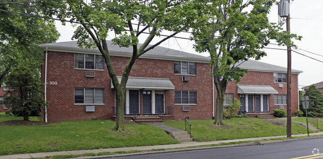 Exterior - Florence Apartments