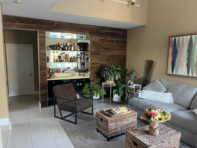 Building Photo - 17651 Tiffany Trace Dr