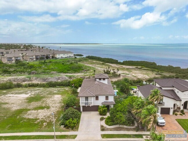 Foto del edificio - 133 Oleander Dr