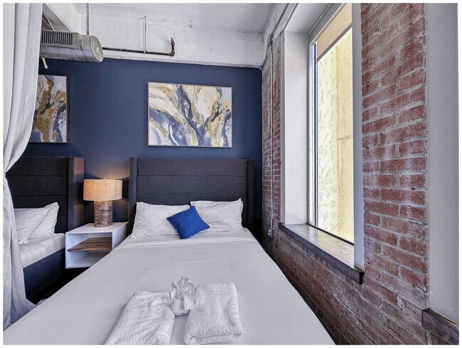 Foto del edificio - 555 Evergreen St