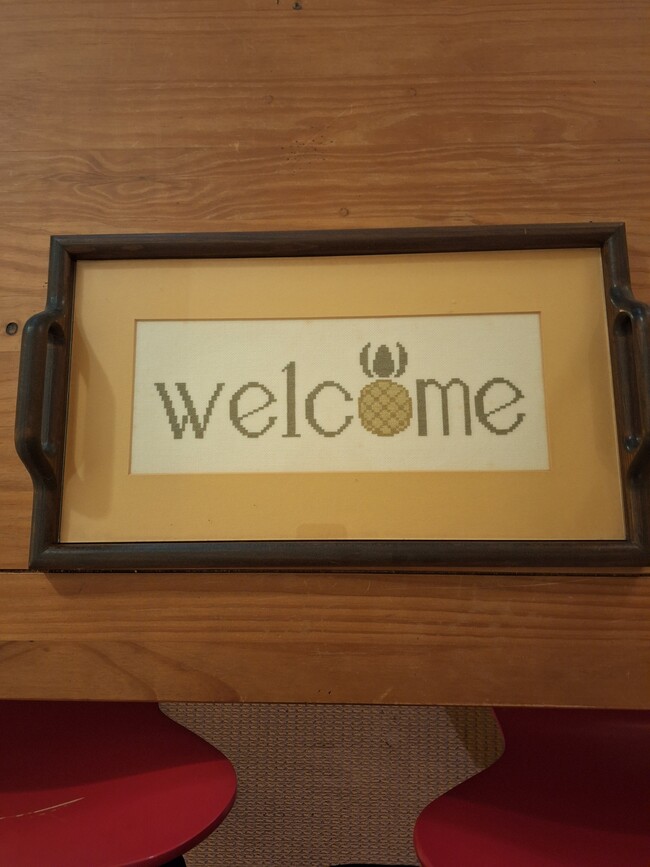 Welcome to Fly Creek Quarters - 22243 Main St