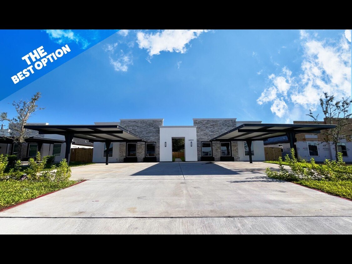 Primary Photo - 2003 Dragonfly St