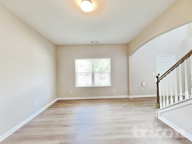Foto del edificio - 1465 Washington Rose Ave