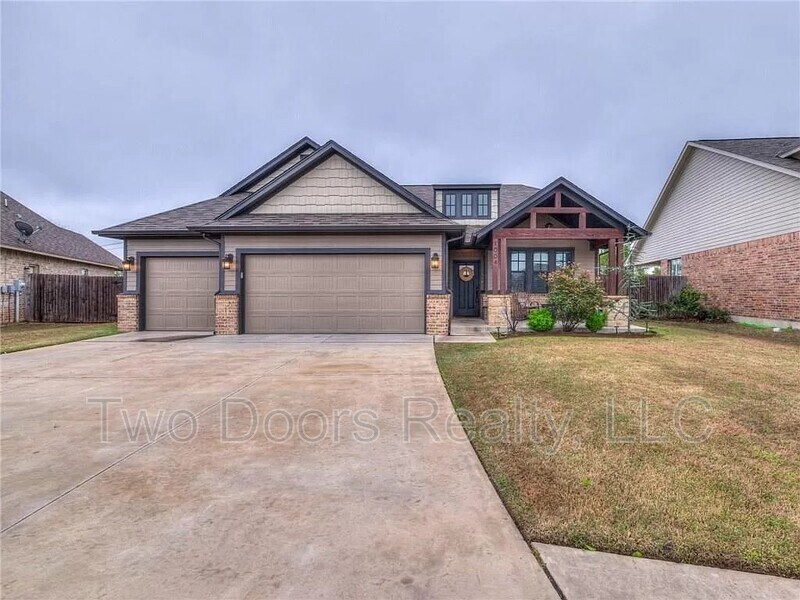 1004 NE 20th Pl, Moore, OK 73160 House for Rent in Moore, OK