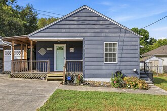 Building Photo - 4305 Ellen St