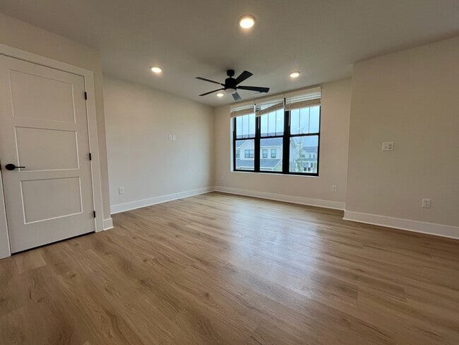 Foto del edificio - 2911 SW Prairie Trail Pkwy