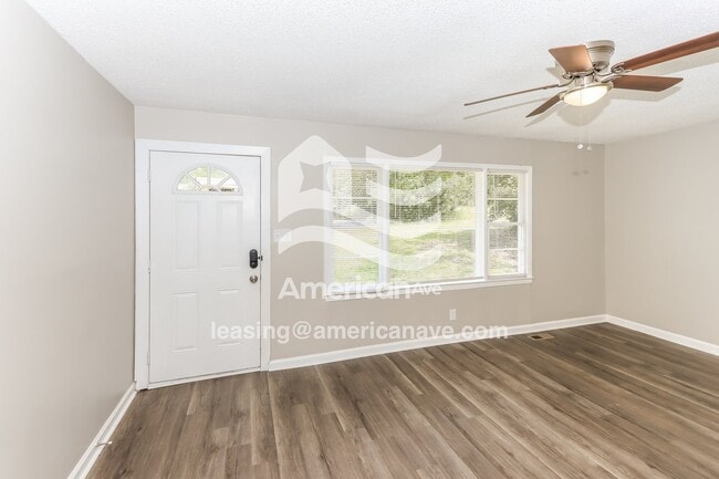 Foto del edificio - 110 Colbert Blvd