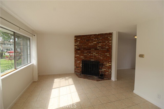 Building Photo - 9664 Durham Dr