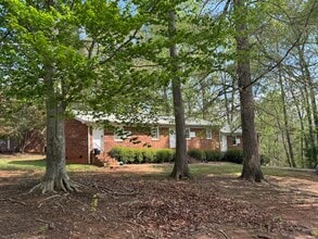 Building Photo - 162 Bodine Pl