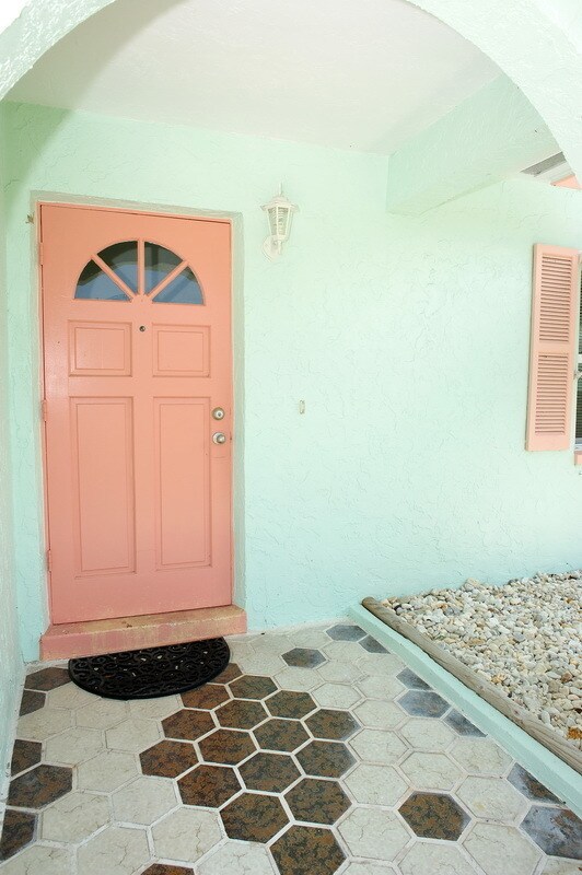 Building Photo - Naples Park - 3 Bedroom/2 Bath - Annual Re...