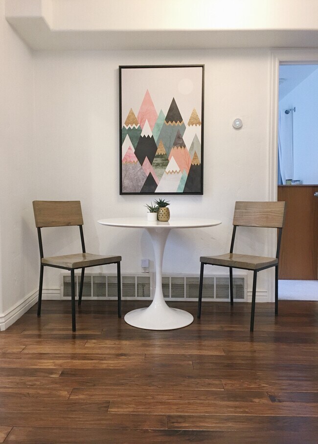 Foto del edificio - 6851 N 2200 W