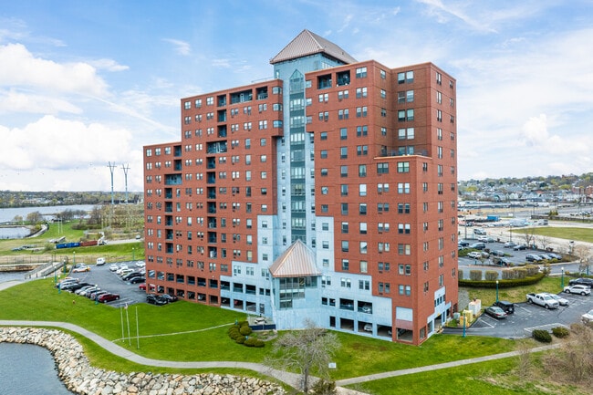 Point Gloria Condominiums